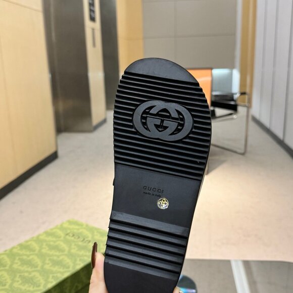 Gucci Women's Sandals - Picture 2 of 4